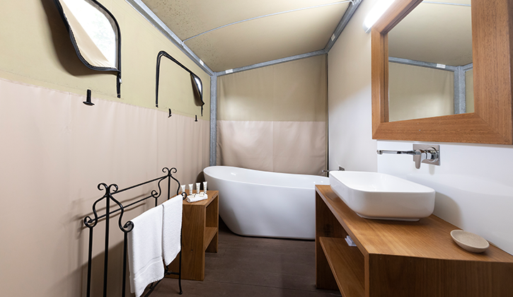 forster tuncurry glamping tent bathroom