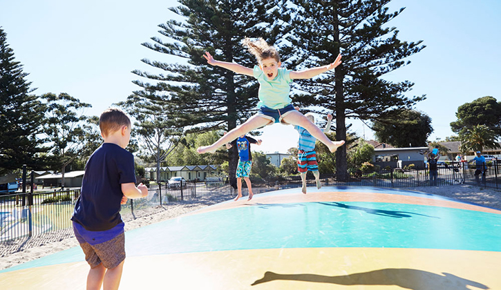 victor harbour jumping pillow