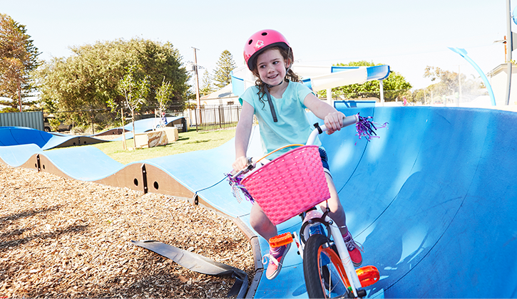 victor harbour girl riding on pump track
