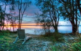 myall shores lakeside deckchair
