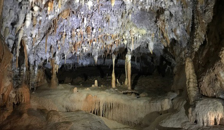 bairnsdale buchan caves