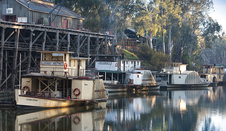 echuca historical site on river