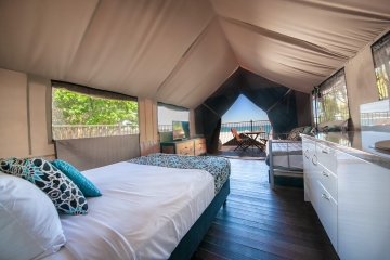 Oceanview Safari Tent - Bedroom